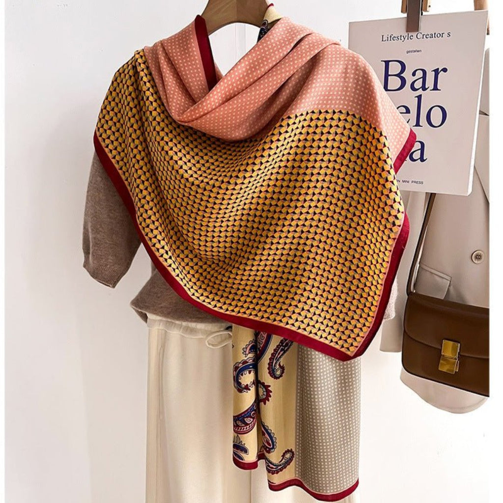 Geometric jacquard pattern Scarf