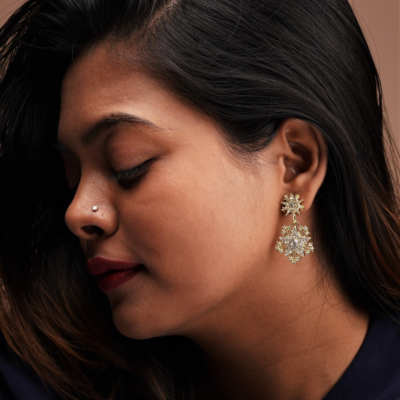 A stunning star design earring