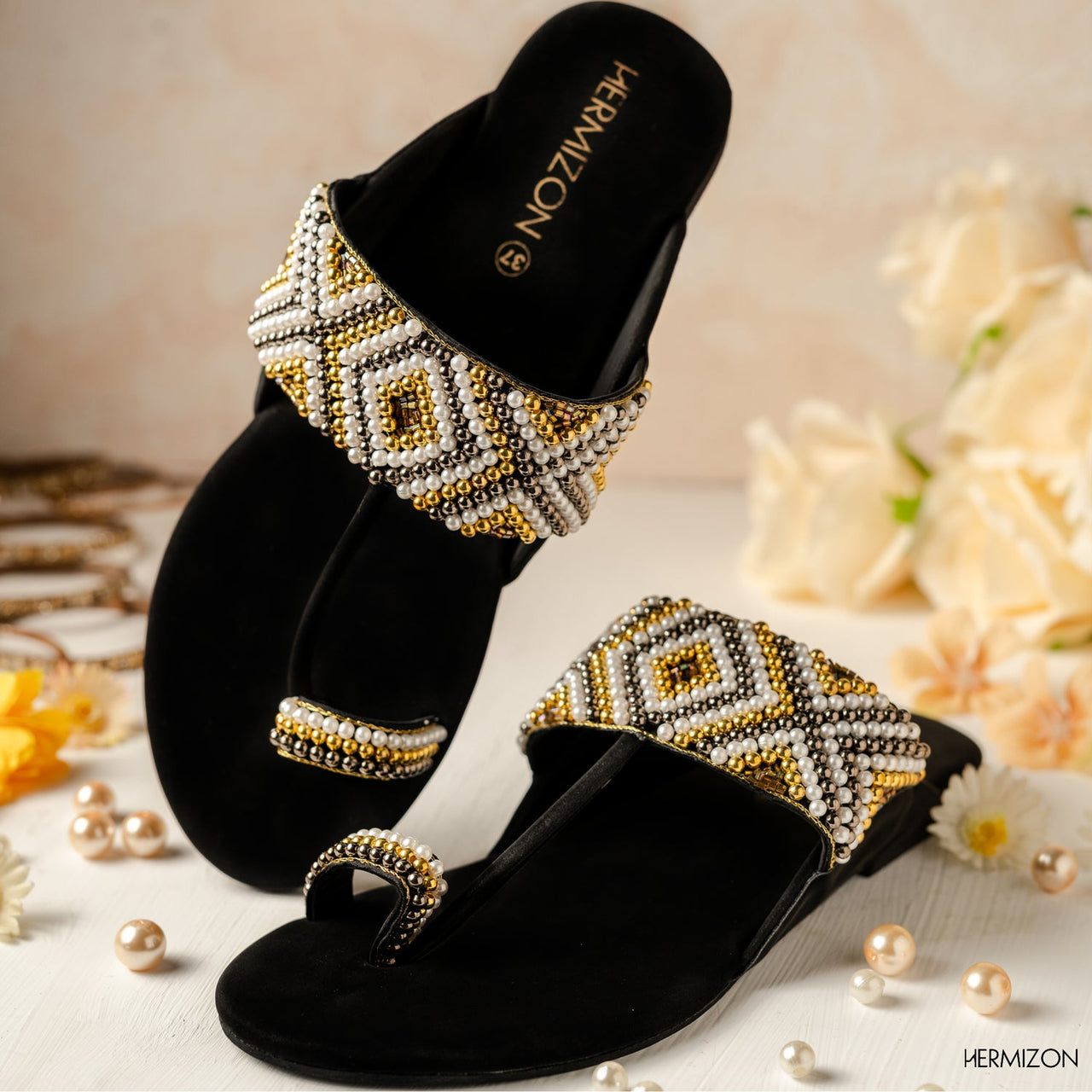 Hermizon brand shoe risa, black color and pearl design.