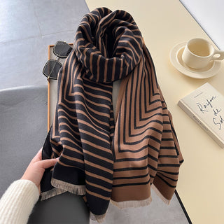 Elegant Double-Sided Concentric Square Patterned Shawl For Winter