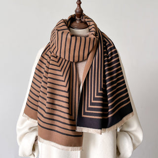 Elegant Double-Sided Concentric Square Patterned Shawl For Winter