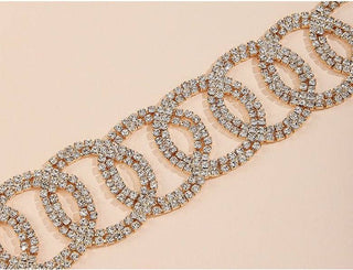 Glam and Fashionable Waist Chain Belt for Women