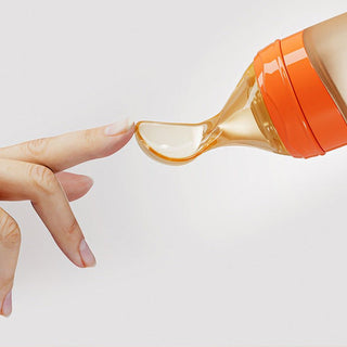 silicone Rice Cereal Feeding Spoon Bottle for Children