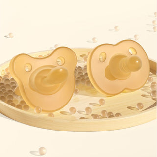 Ultra Soft Silicone Baby Pacifier Imitates Breast Milk with Storage Box