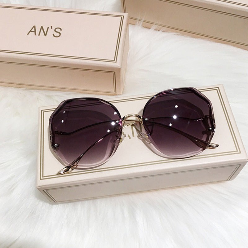 Trendy Metal Curve Edge-cut Frameless Sunglasses For Women